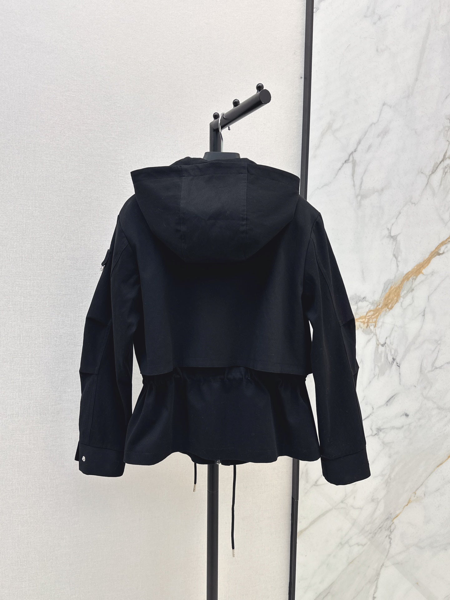 Drawstring waist hooded windbreaker jacket