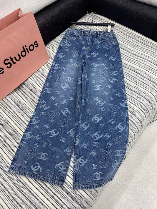 Heavy print jeans