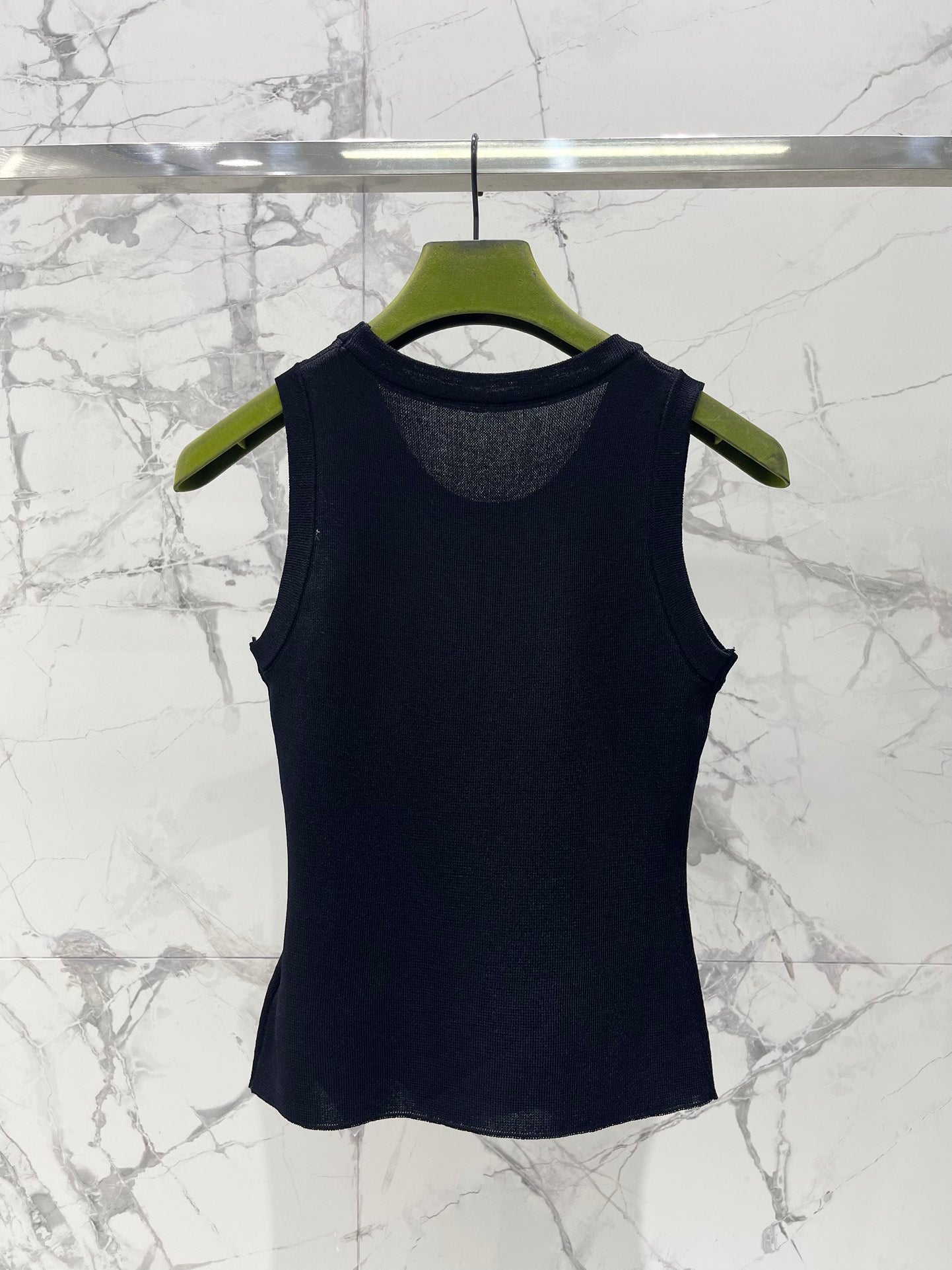 Spring and summer new round neck sleeveless undershirt