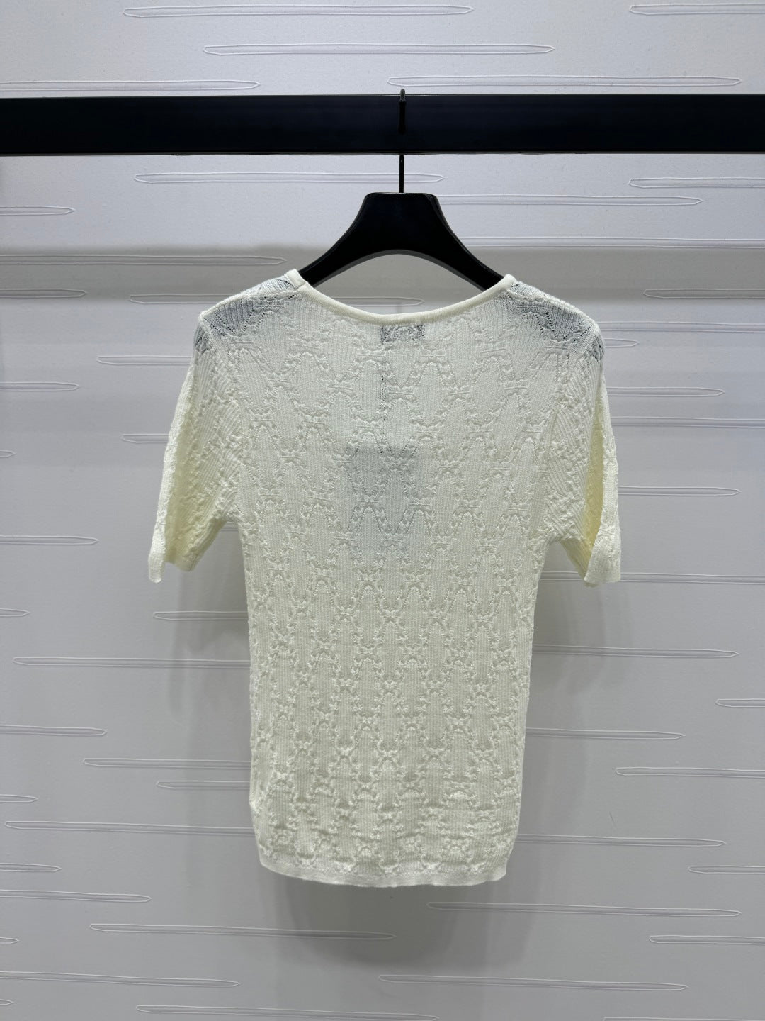 Round neck cut-out knit short sleeve