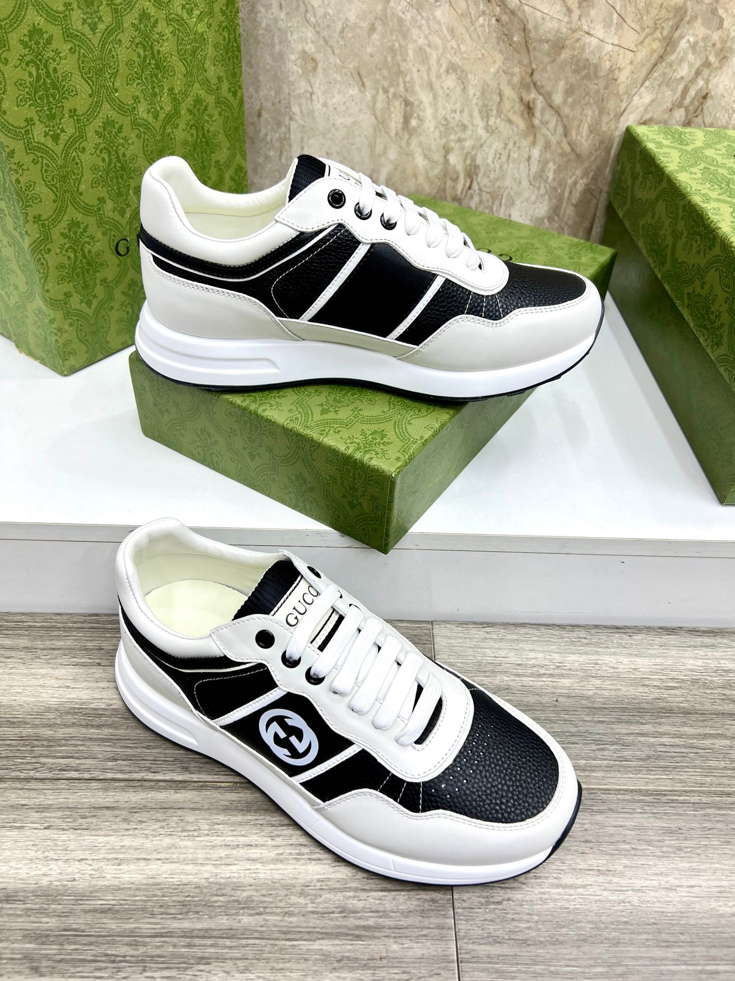 Men's Low Top Sneakers