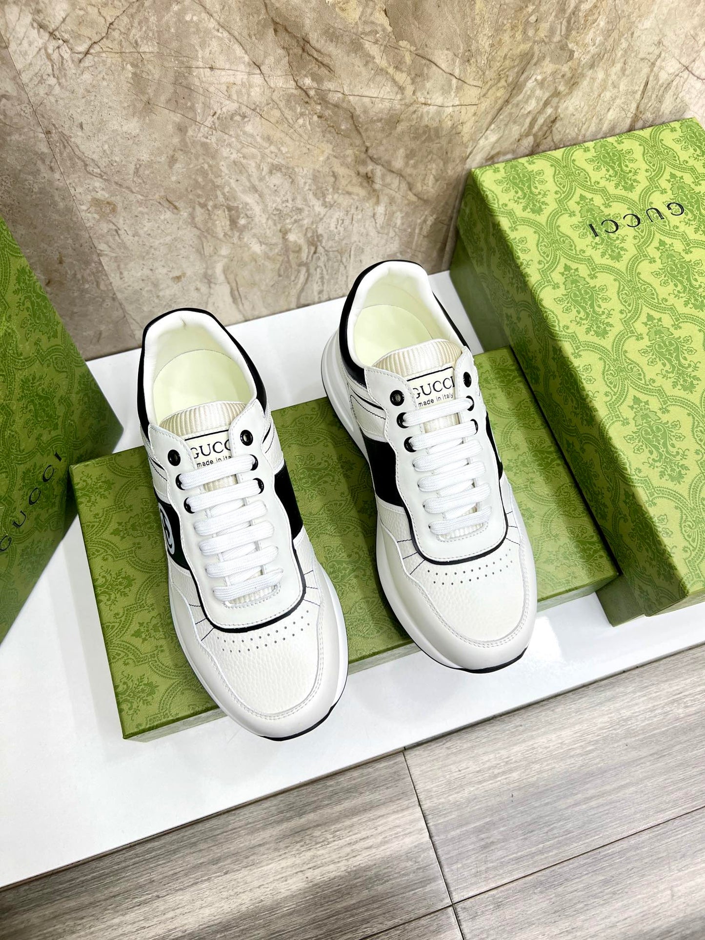 Men's Low Top Sneakers