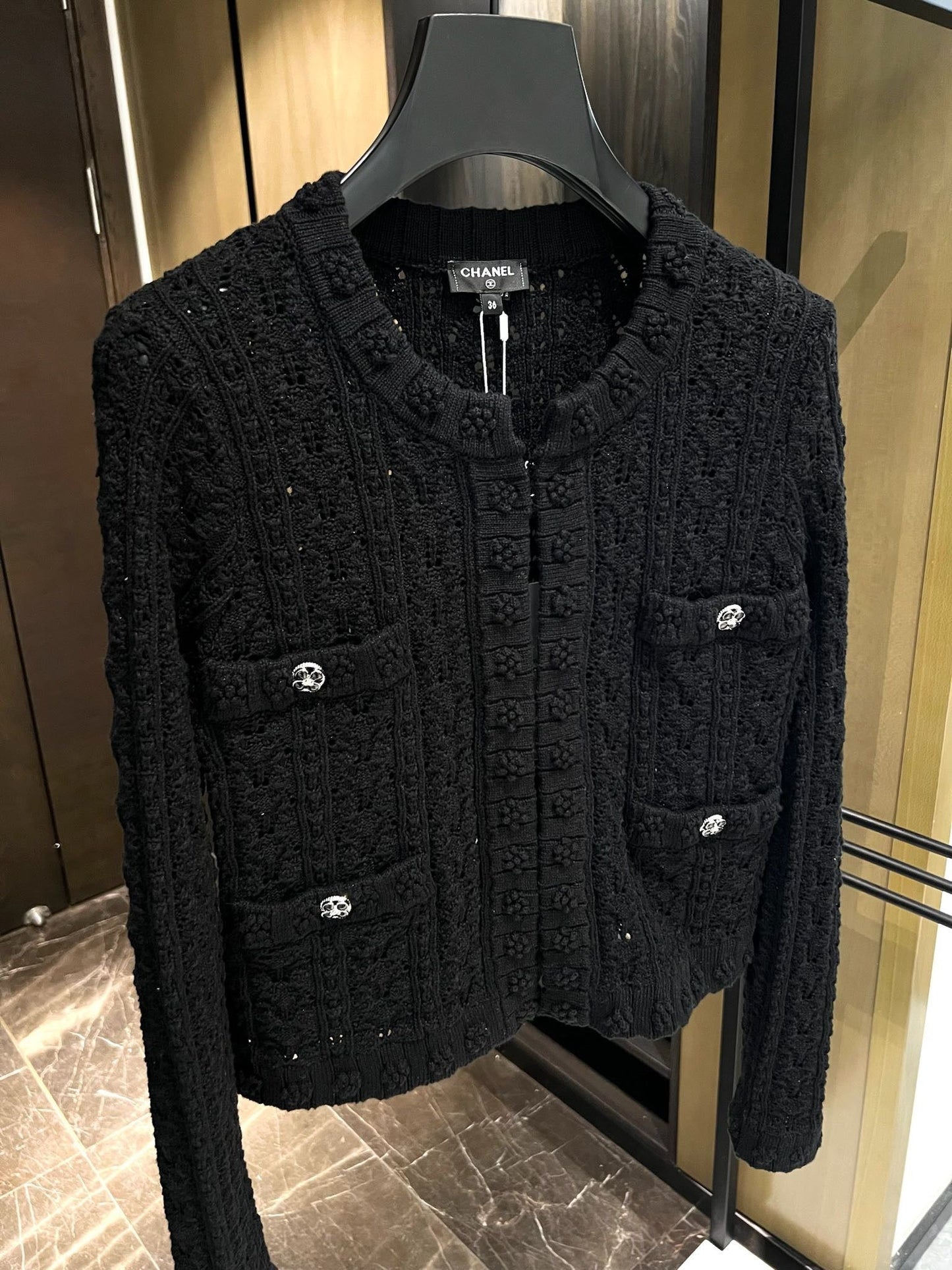 3D embossed knitted jacket