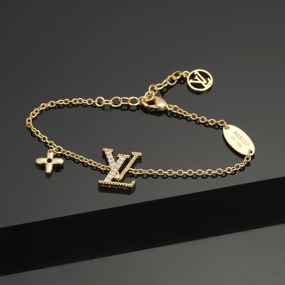 Diamond logo bracelet