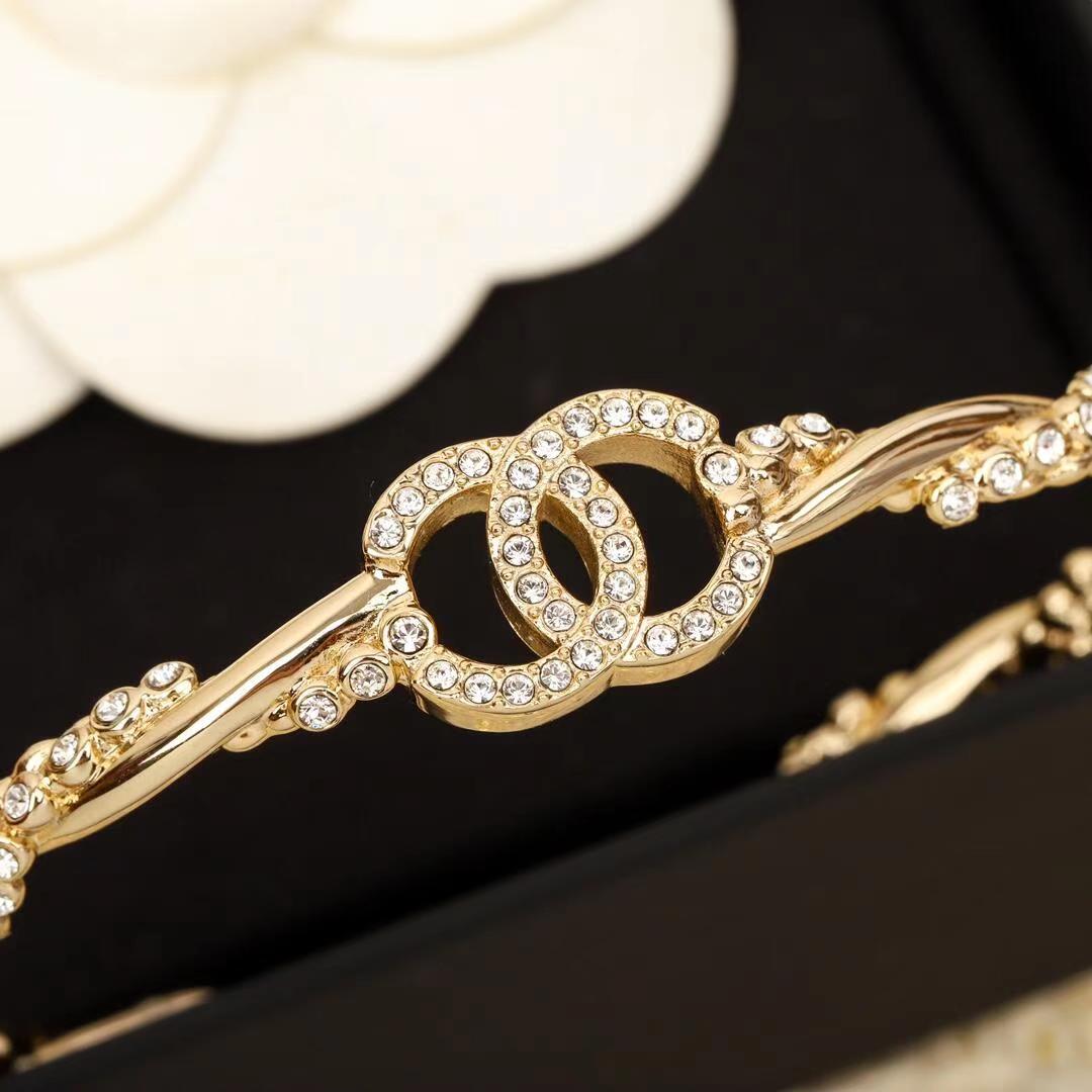 new semi-closed thin diamond bracelet