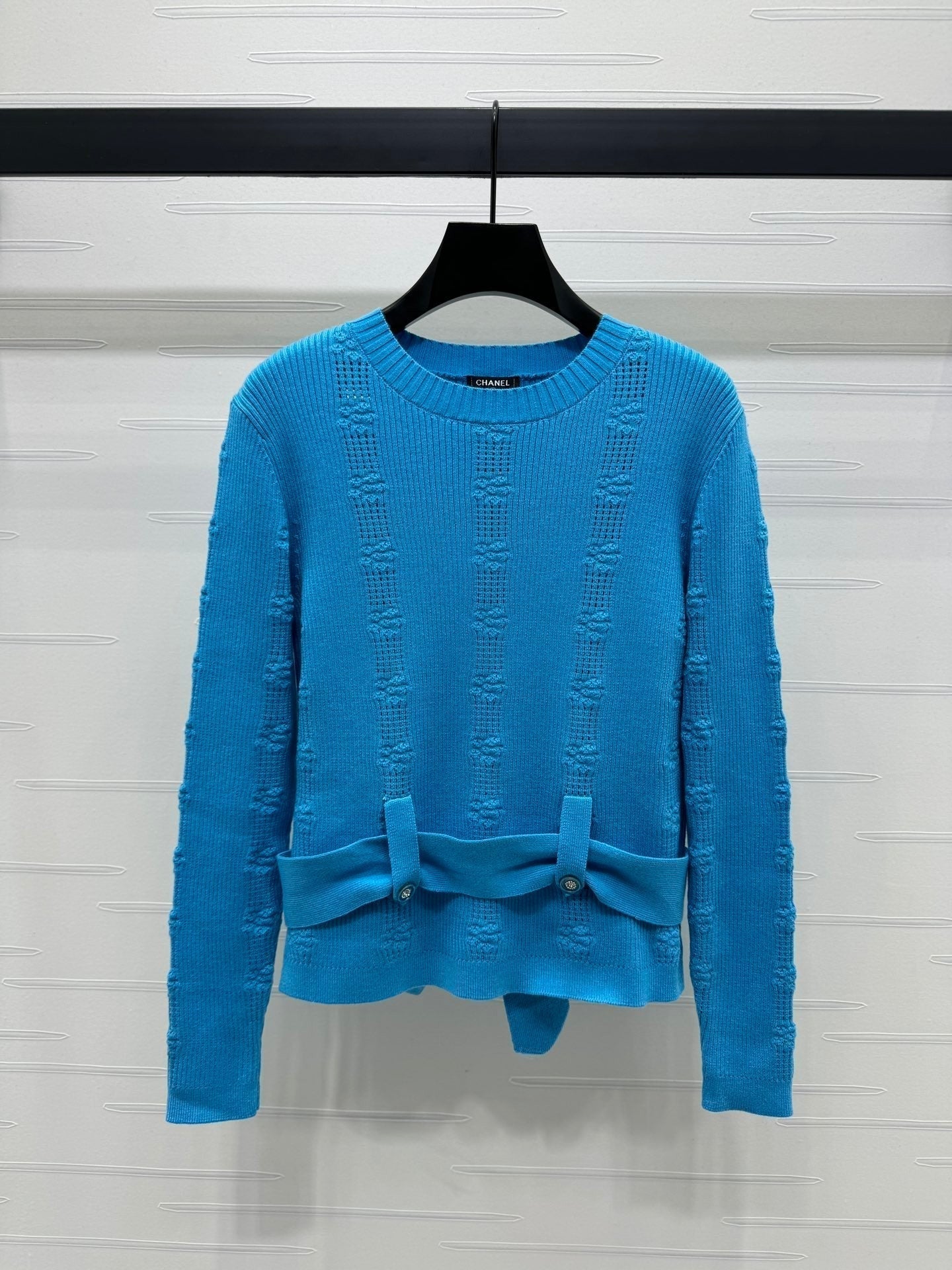 Autumn and winter new cut out belt pullover long sleeve jumper