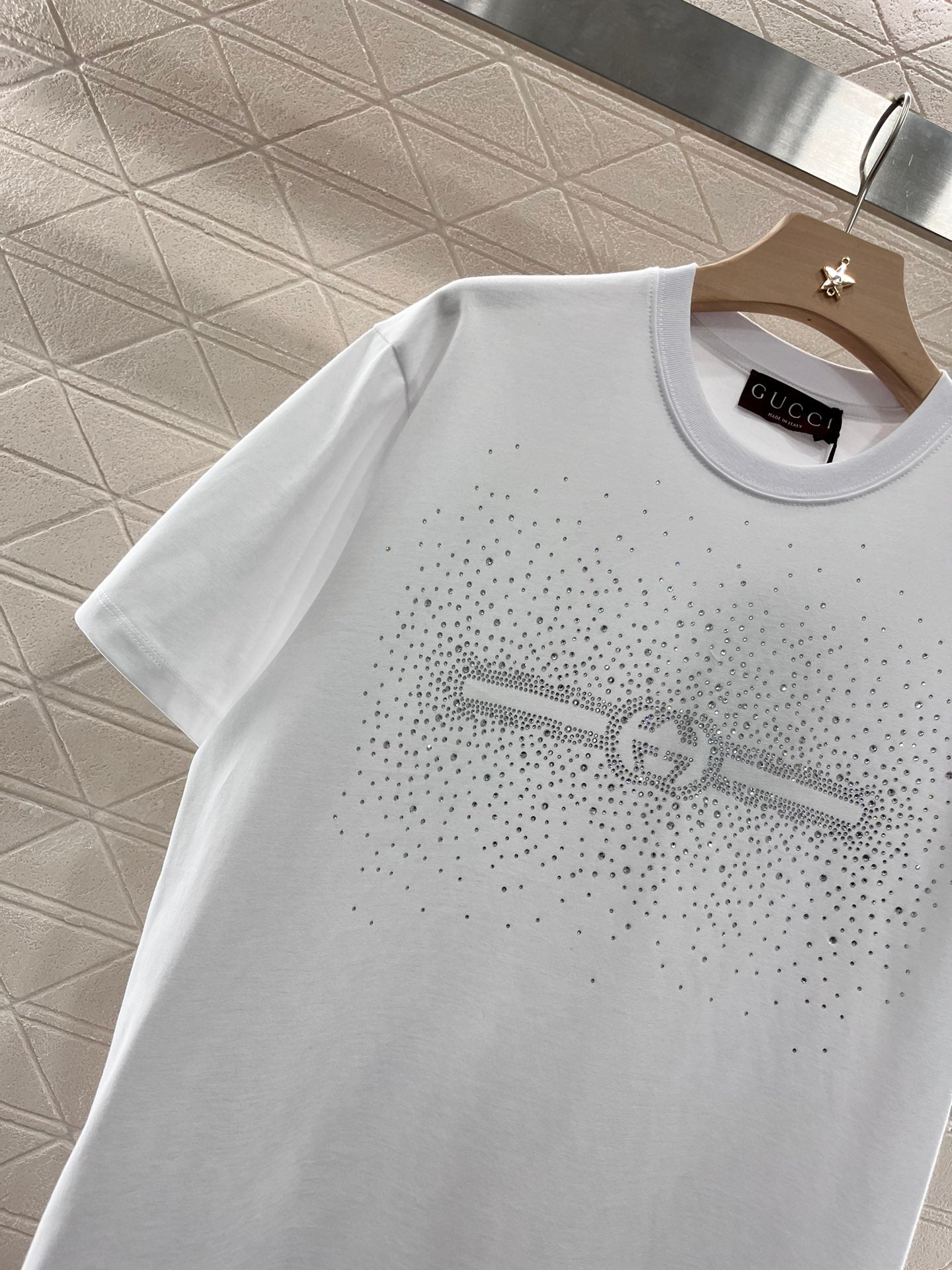 Round neck rhinestone T-shirt