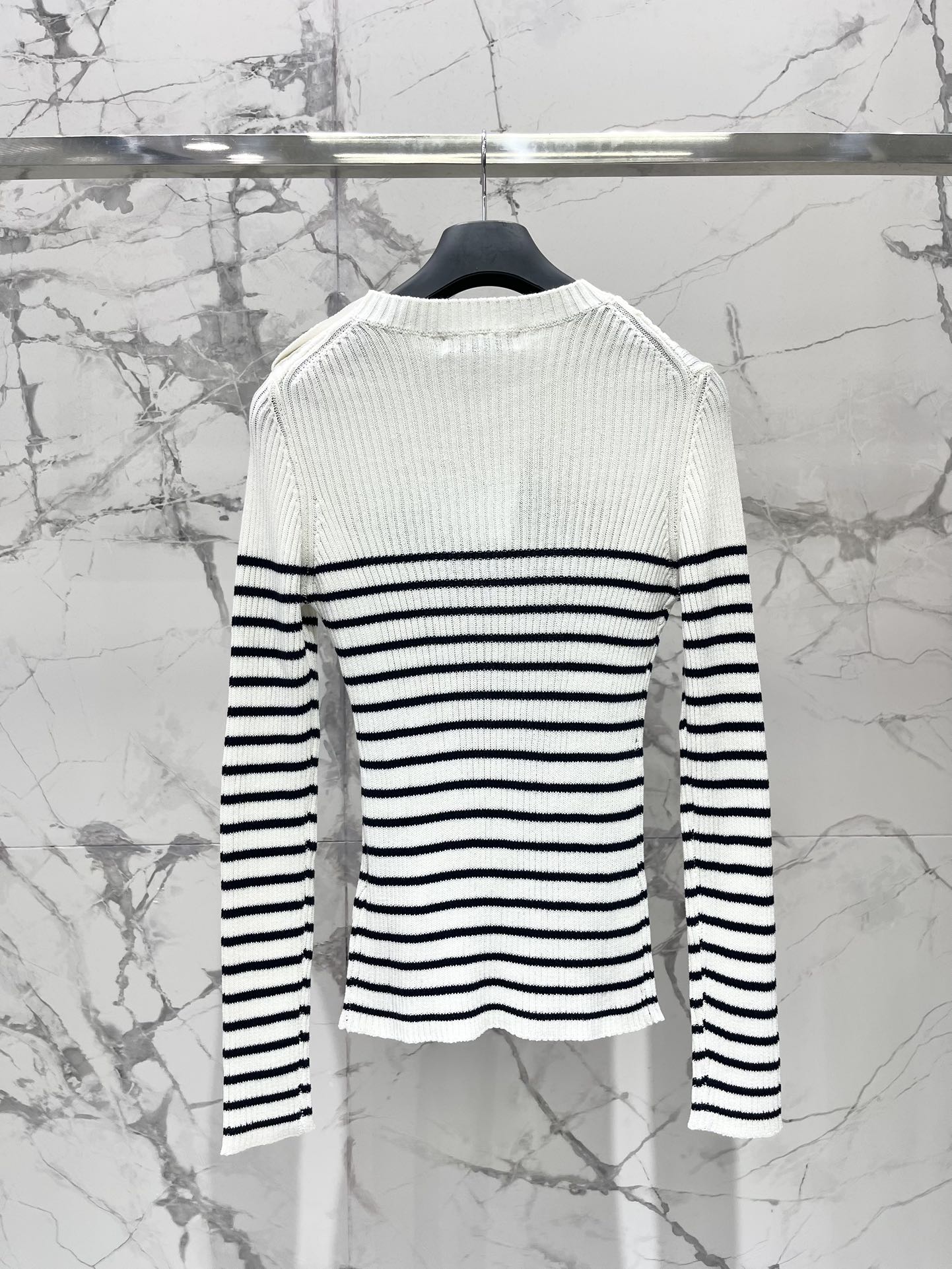 Five-pointed star jacquard striped knitted sweater