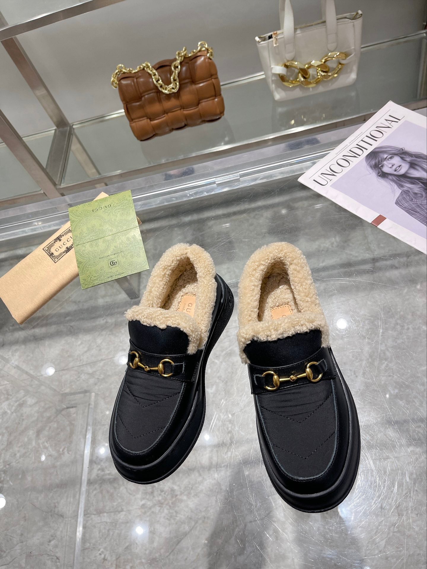 Sheepskin one-piece shallow snow boots