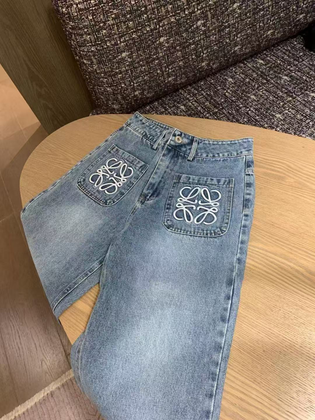 pocket embroidered logo jeans