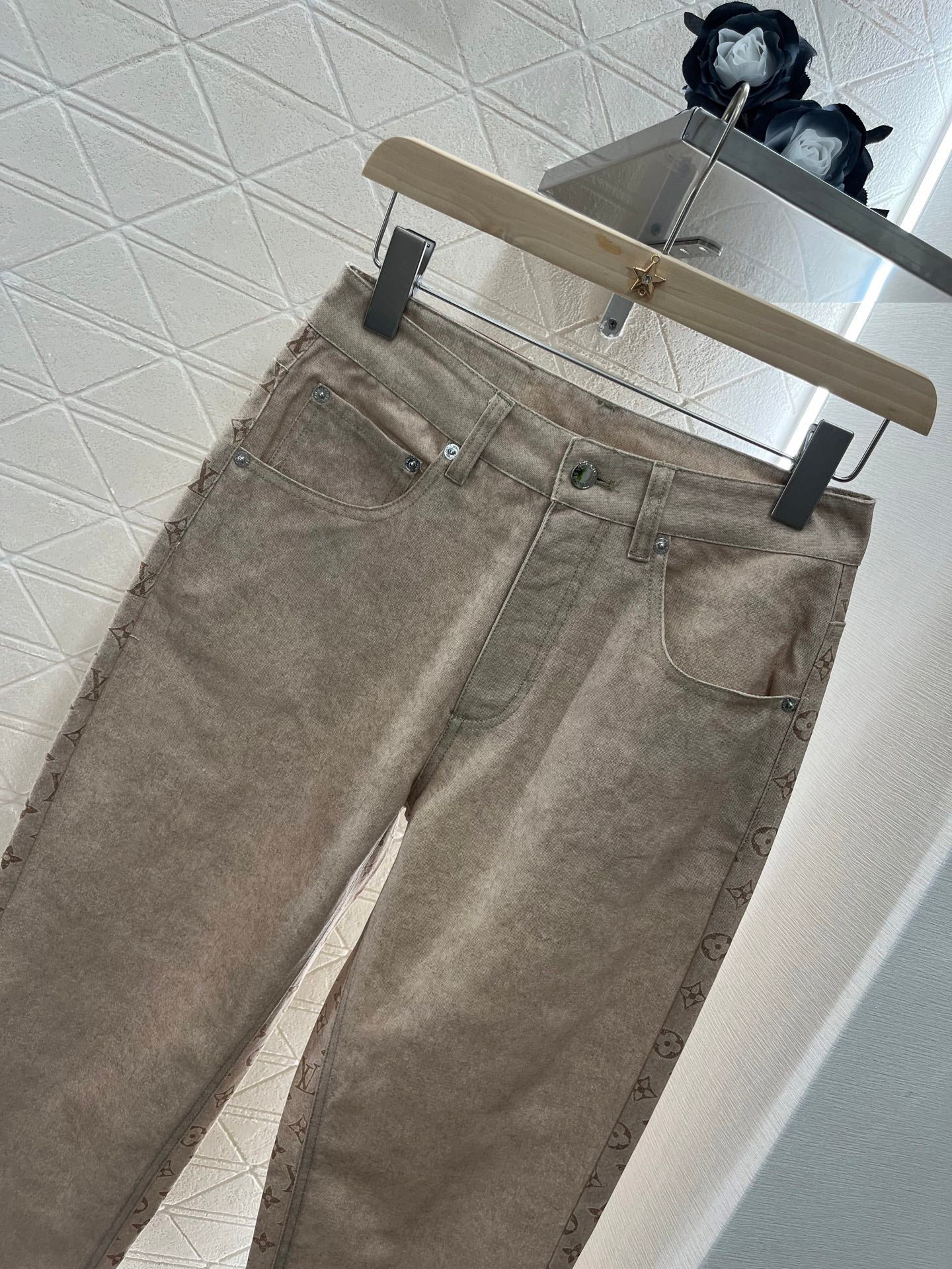 vintage washed jeans