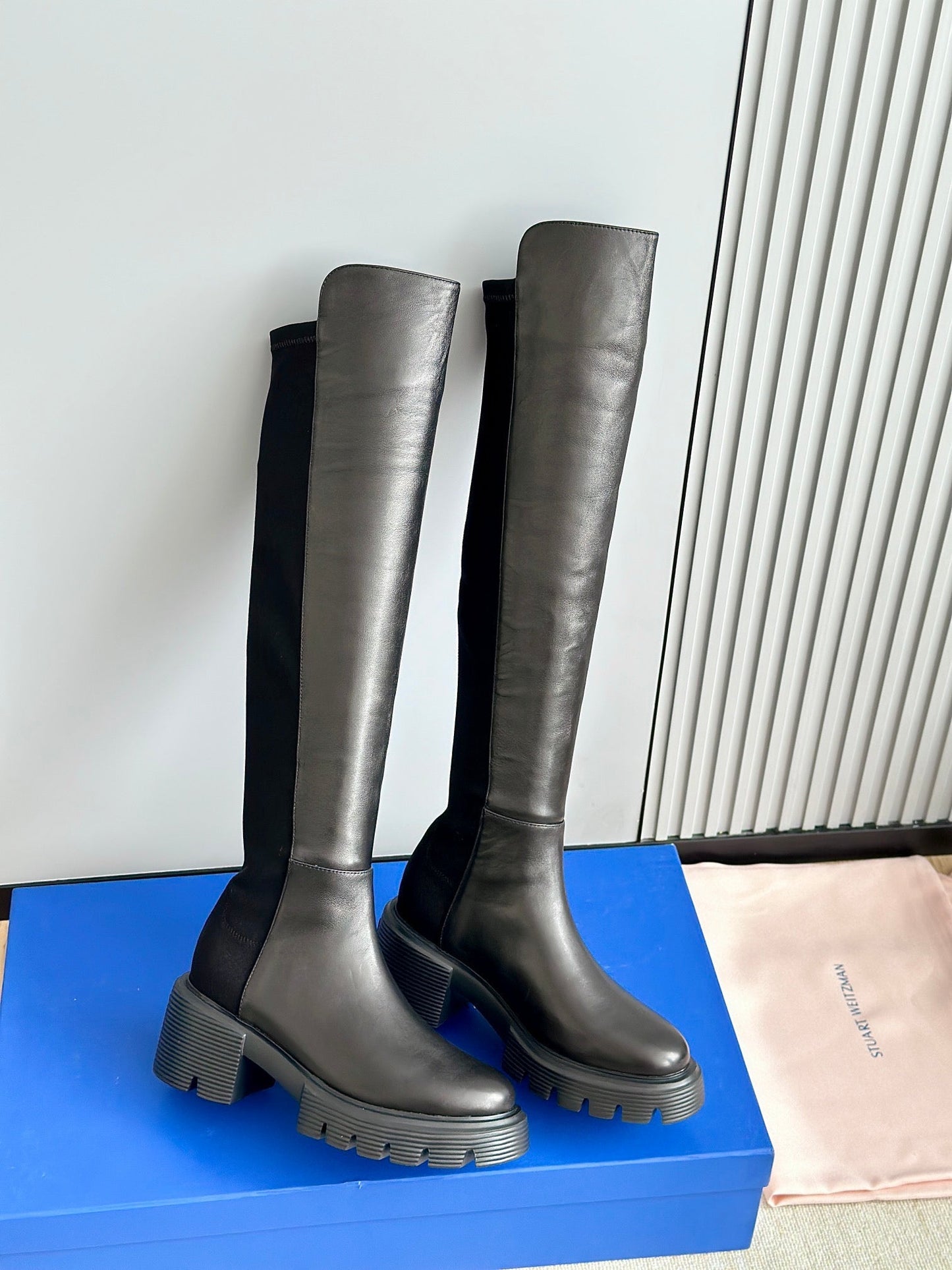 The latest thick-soled over-the-knee boots