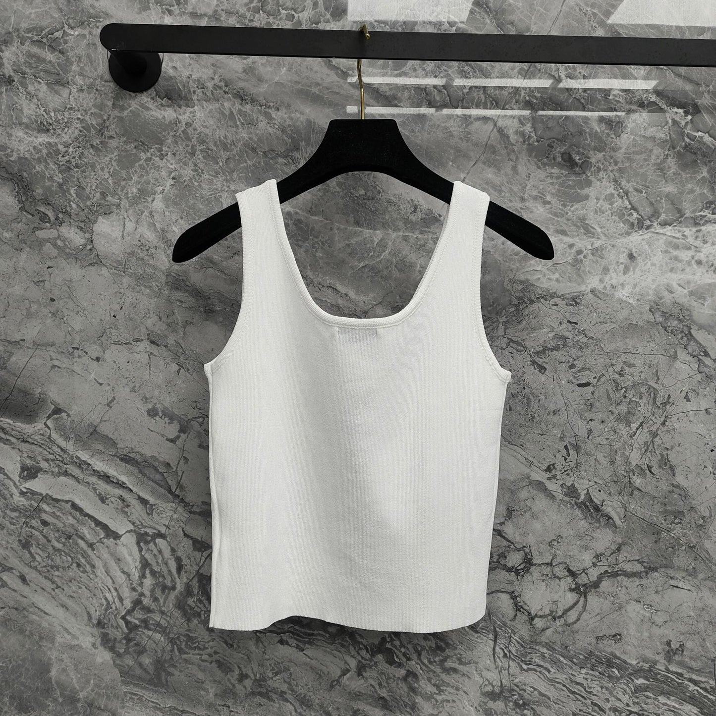 sleeveless vest