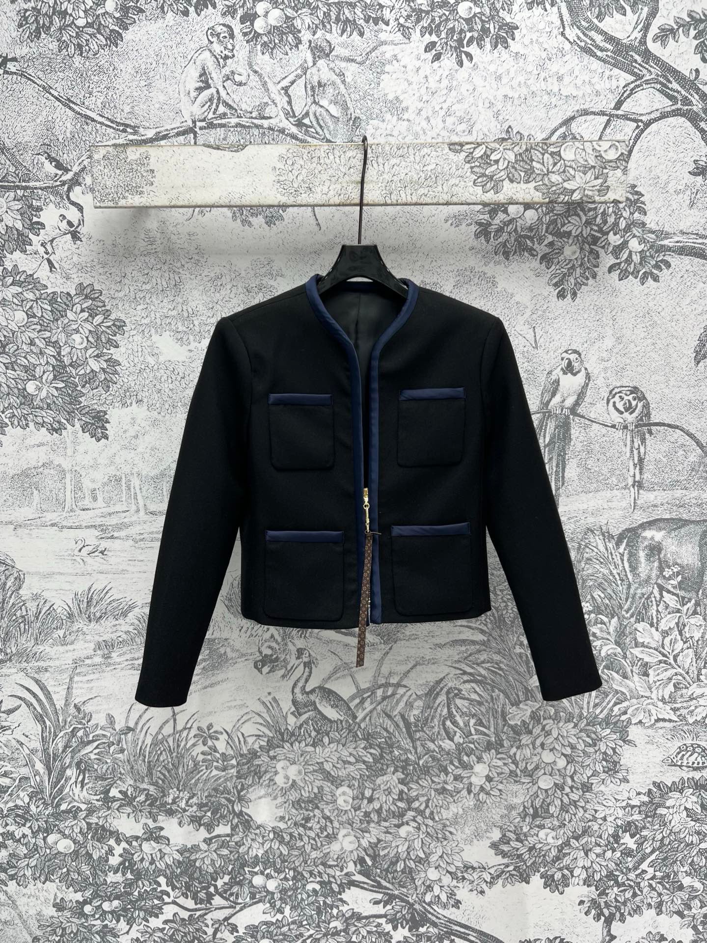 Short zipper jacket with patch pockets