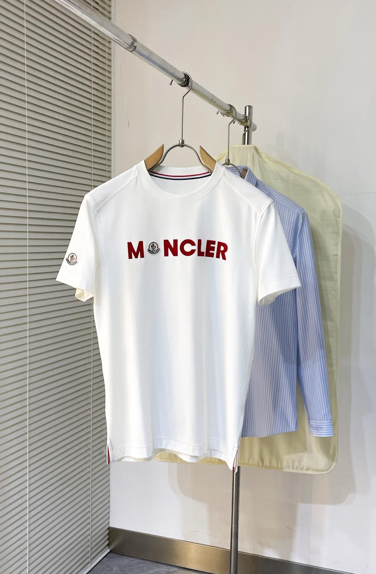 Mon Spring/Summer new metal logo on chest t-shirt