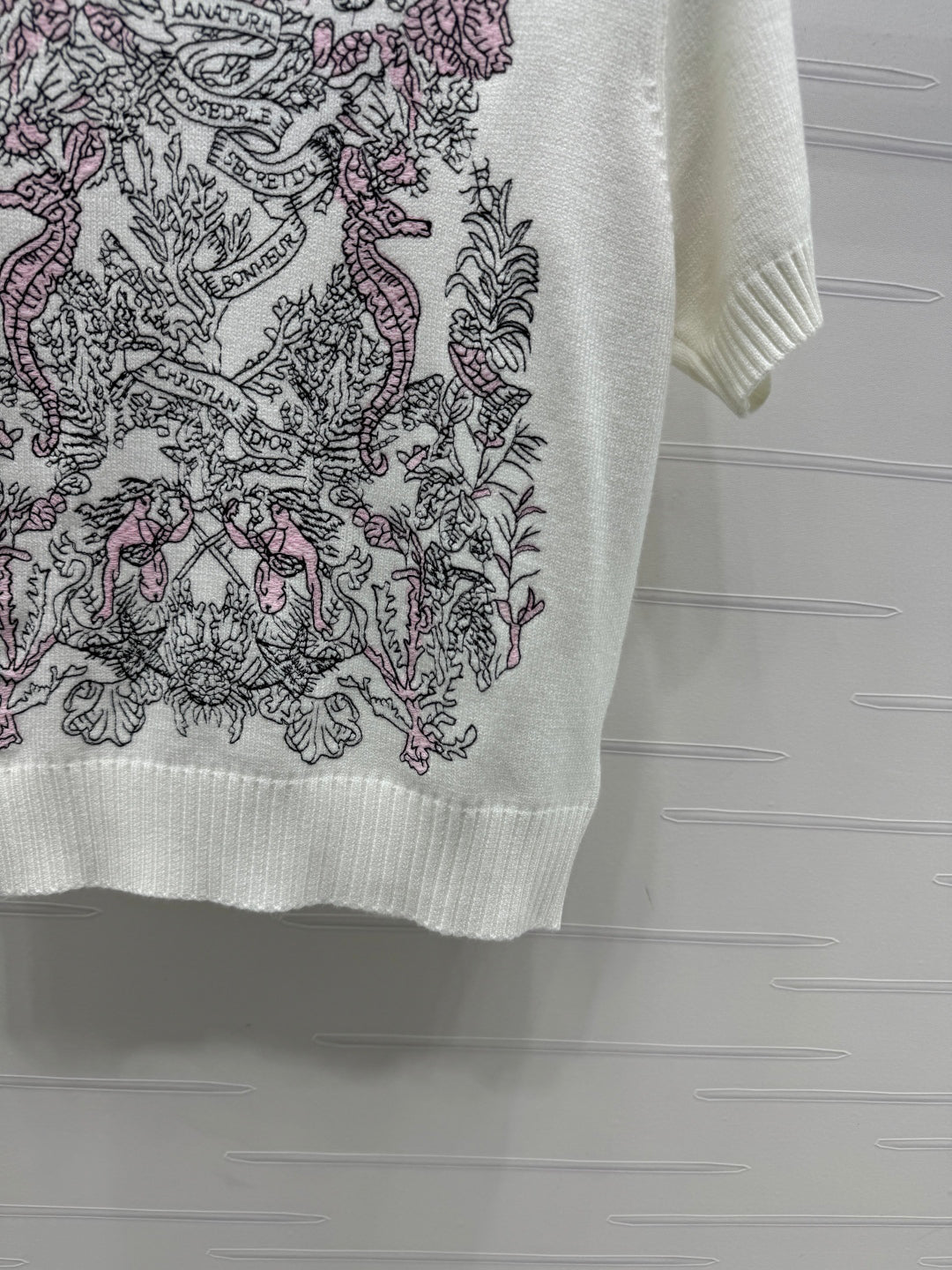 Heavy embroidery knitted short sleeves