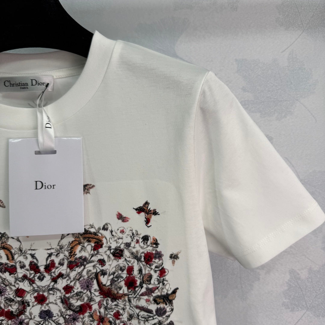 New arrival heart embroidered shirt