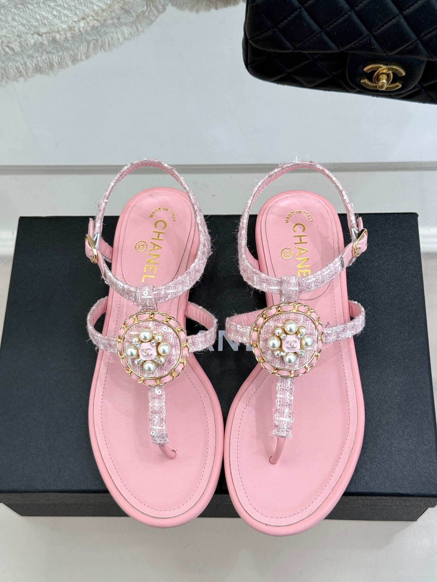 Pearl clip-on Pink, Brown, Black sandals