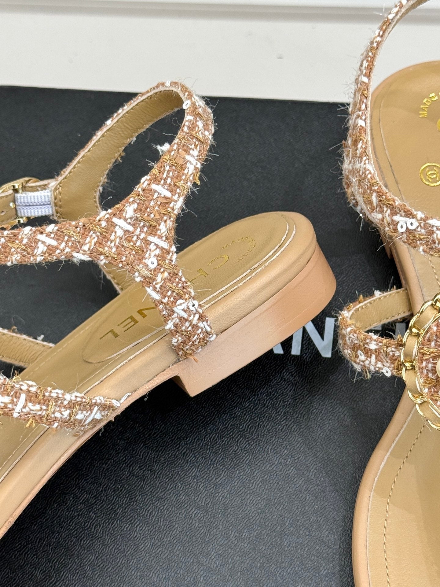 Pearl clip-on Pink, Brown, Black sandals