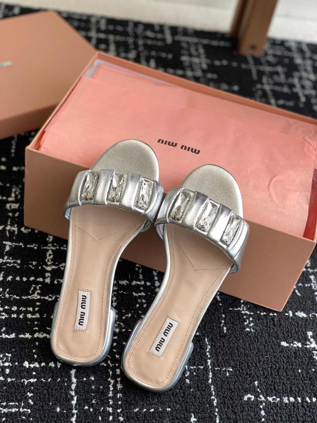 Square Diamond Buckle Slippers