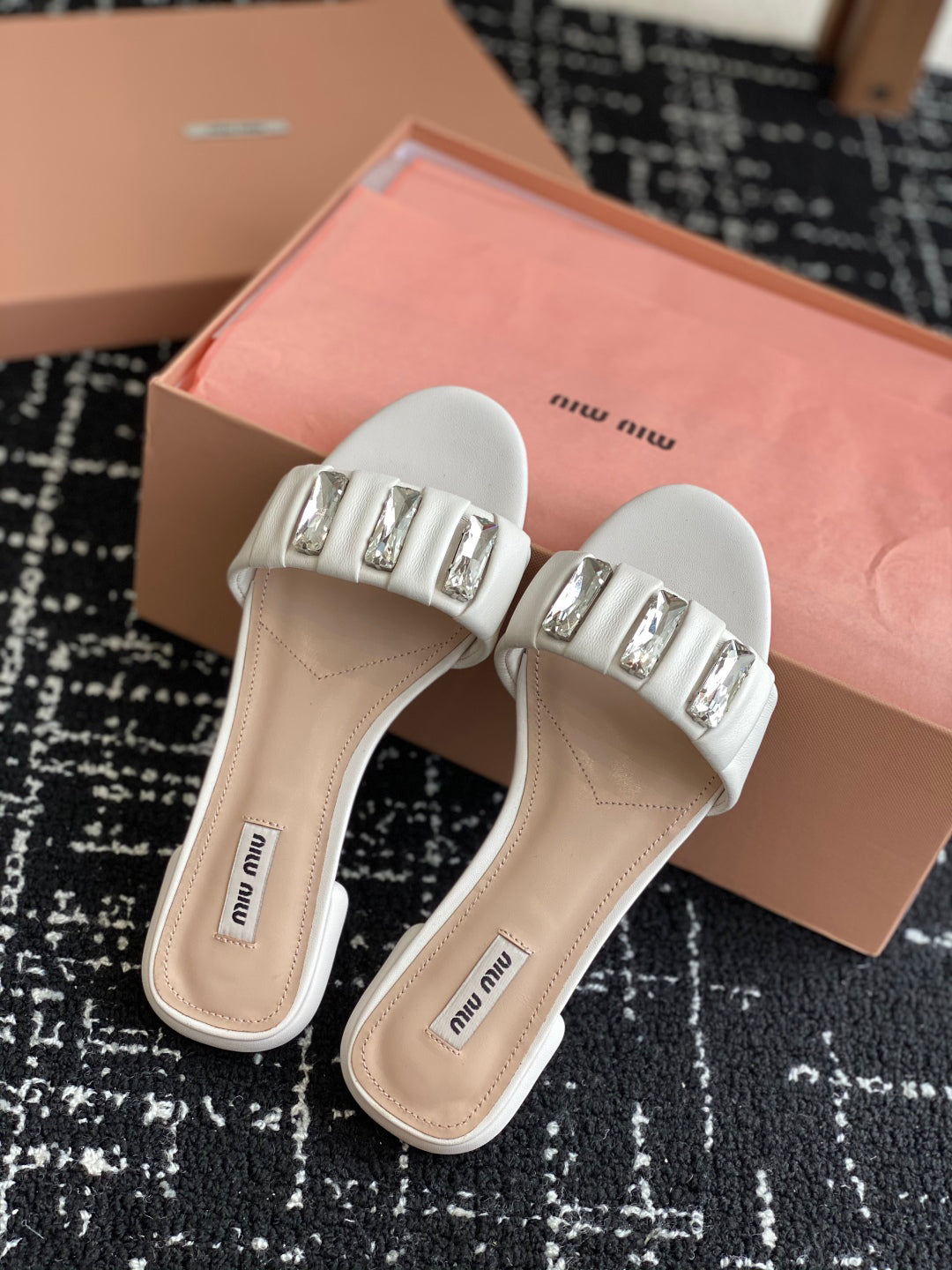 Square Diamond Buckle Slippers