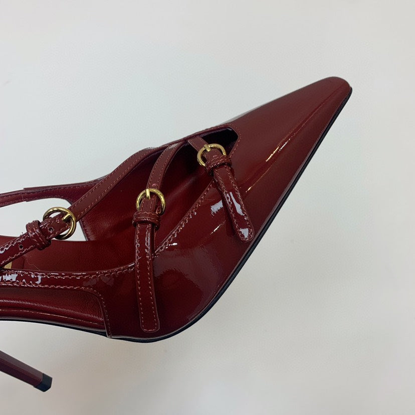 M Fine heeled crimson high heels