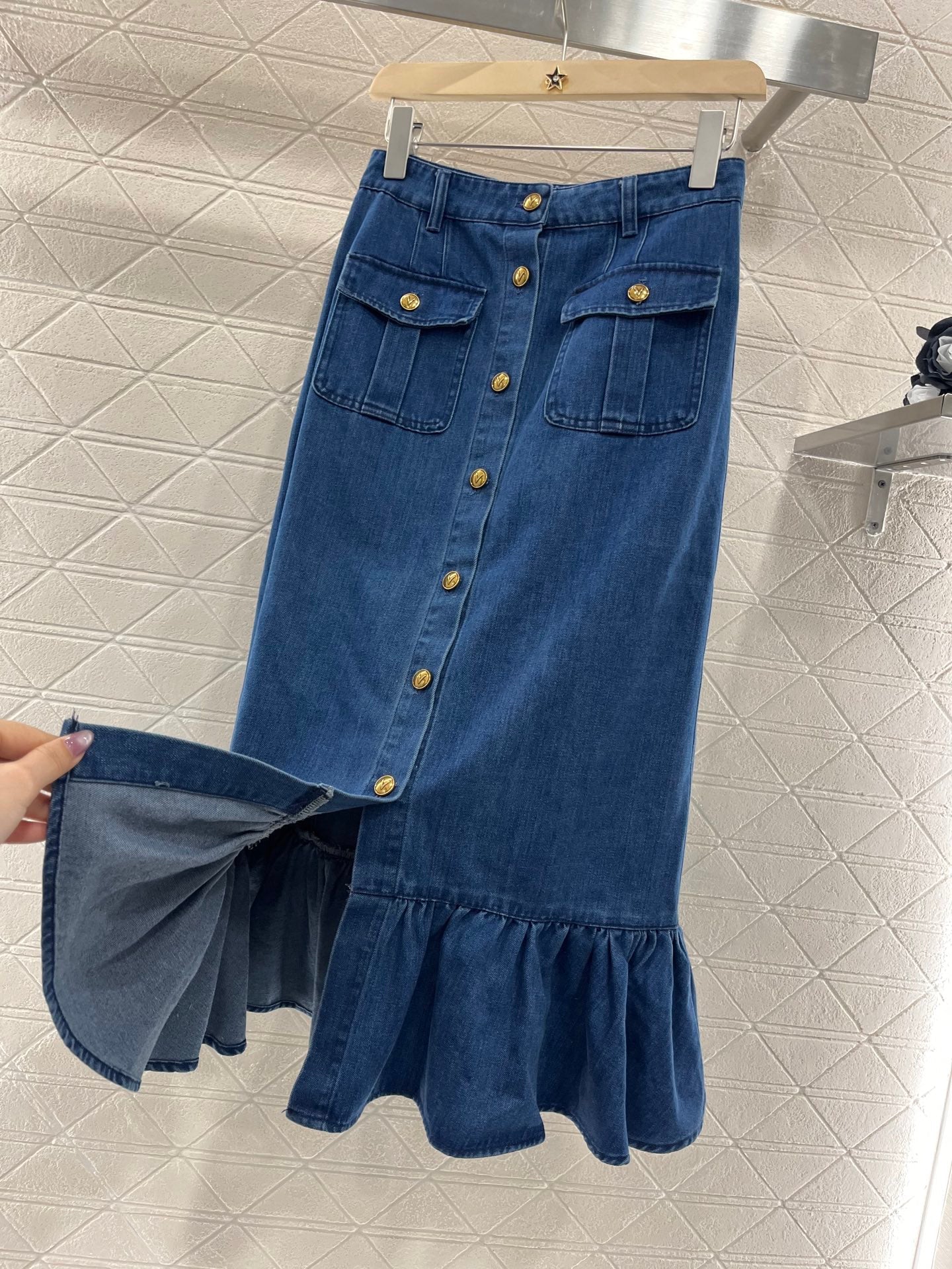 Denim fishtail skirt