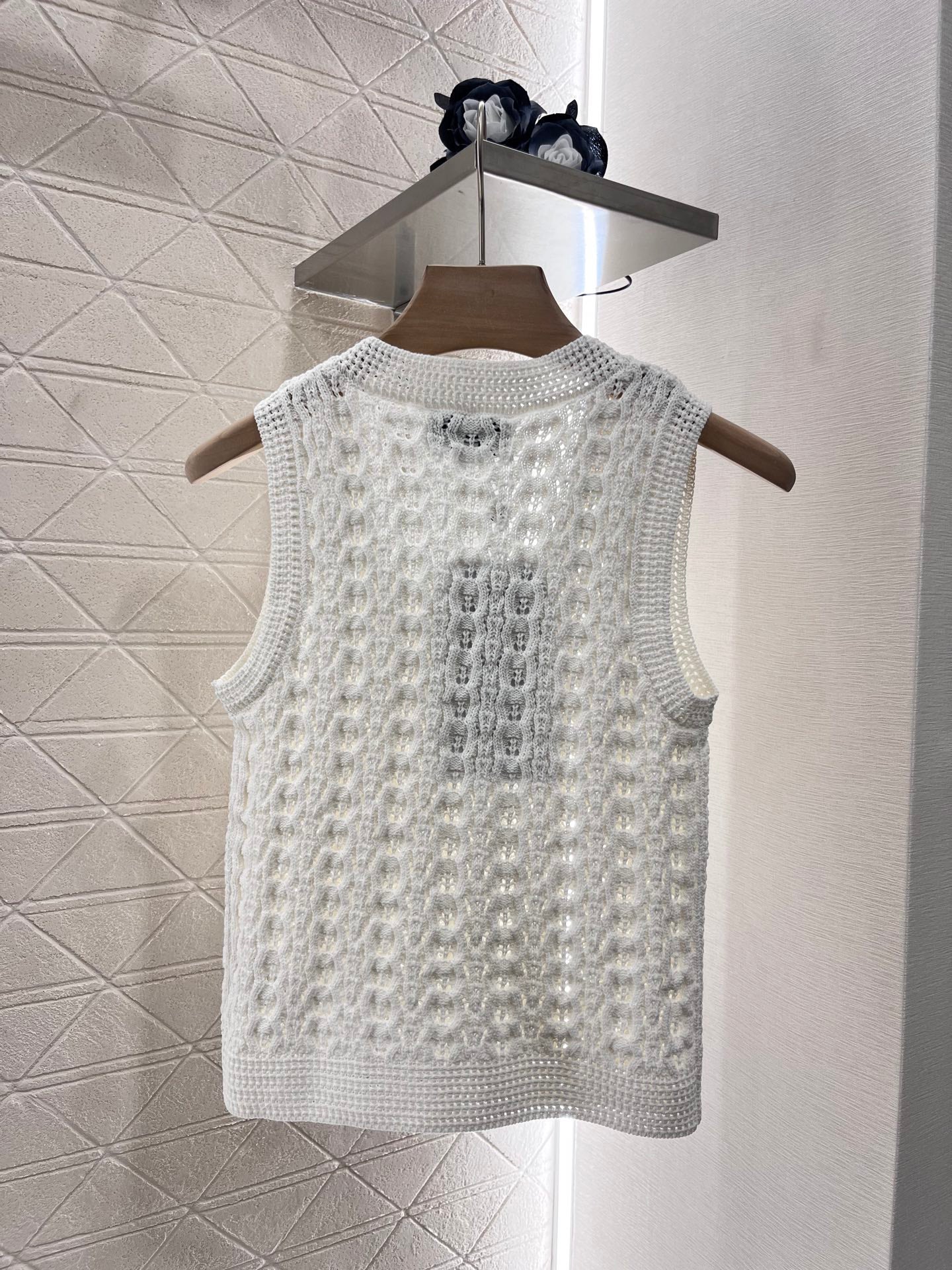 Openwork Woven Pattern Knitted Vest