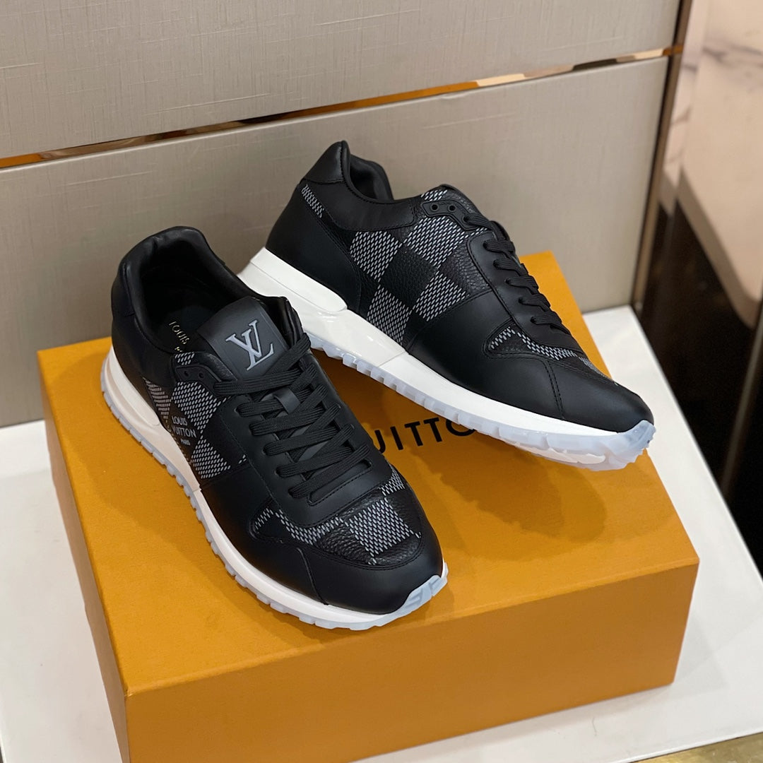 L05 Sneaker Two Styles