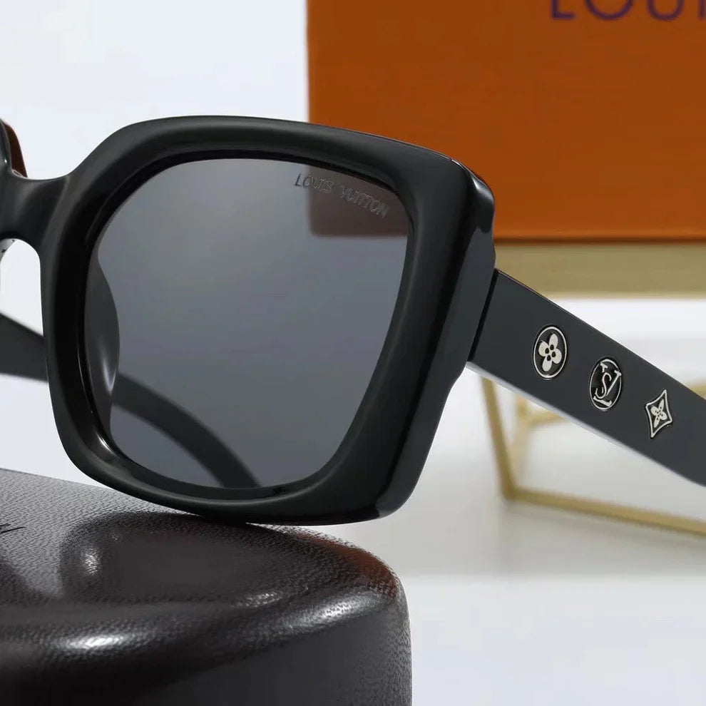 Square Frame Retro Sunglasses  3760