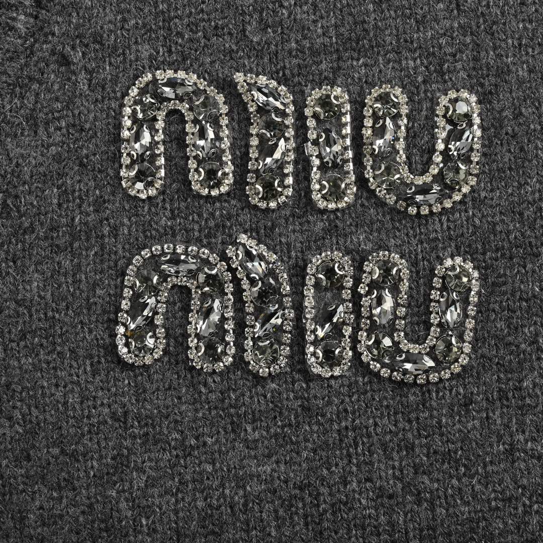 Women's Pearl Hot Diamond Alphabet Australian Wool Cardigan Sweater