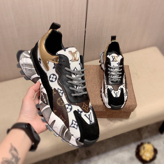 Luxury leather black white and gold matching sneakers