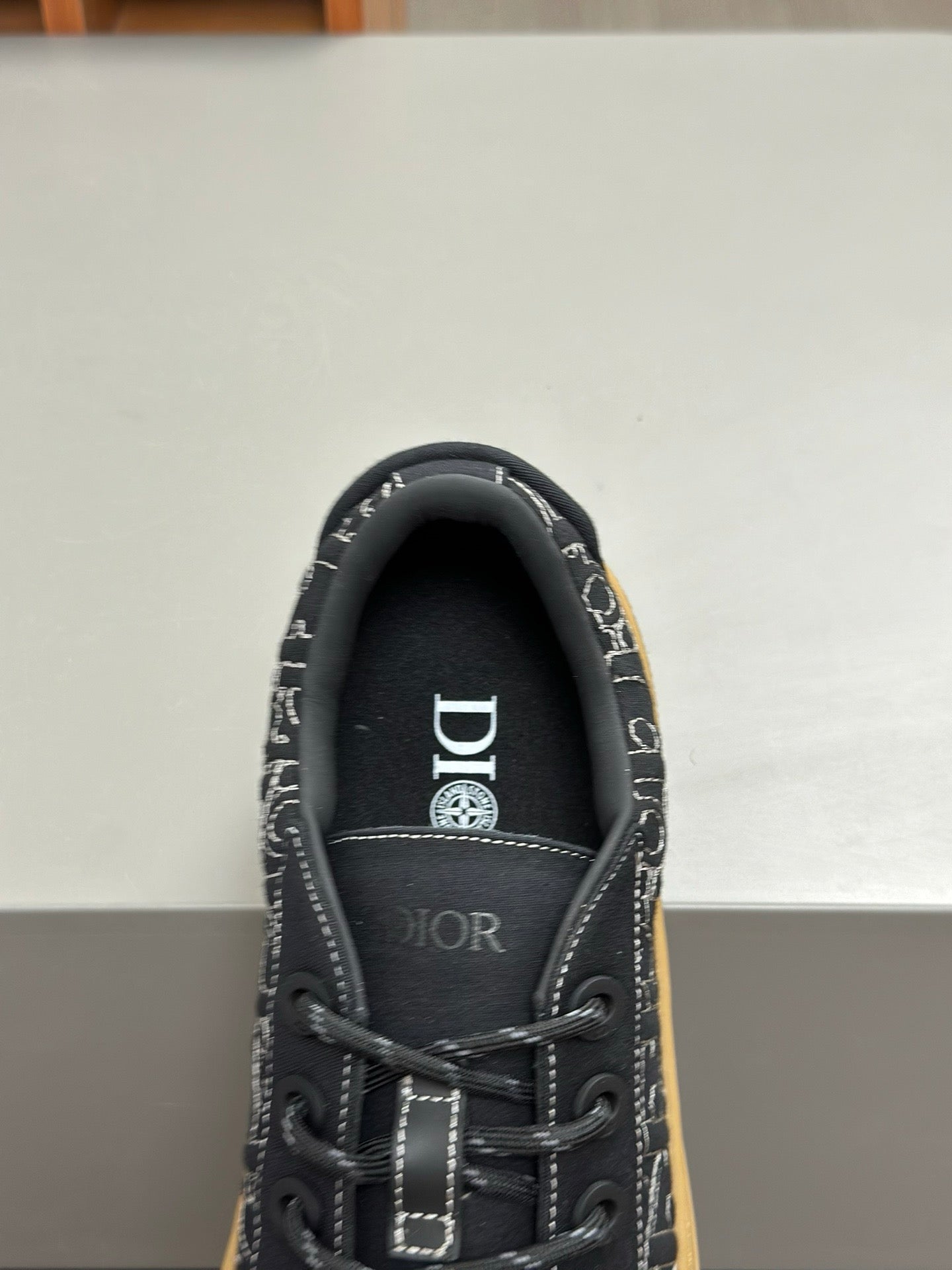 Embroidered co-branded sneakers