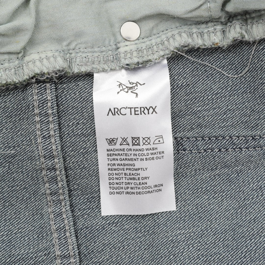 ARCT JEANS