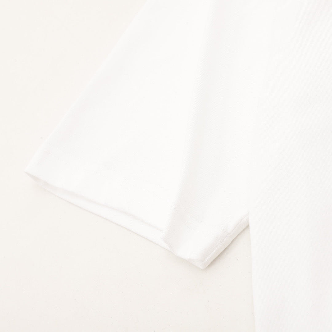 White simple printed short sleeves