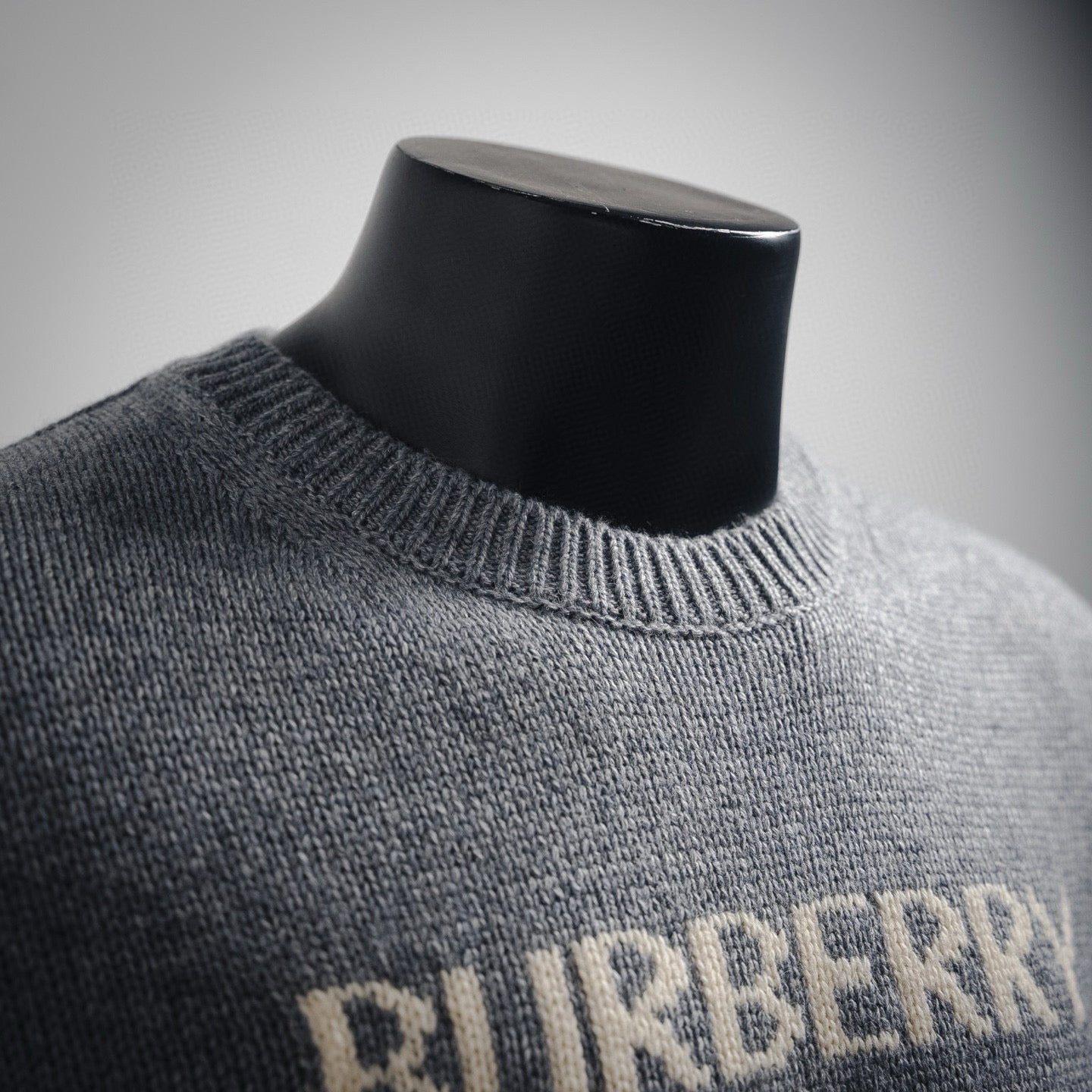 burber jacquard sweater