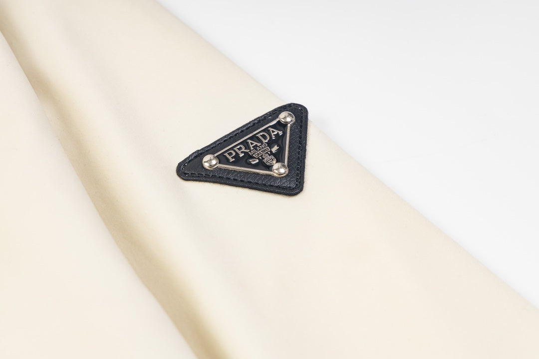 P's Zipper pocket metal triangle label jacket