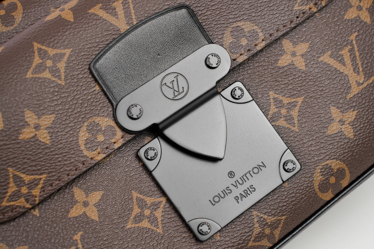 1V monogram bag