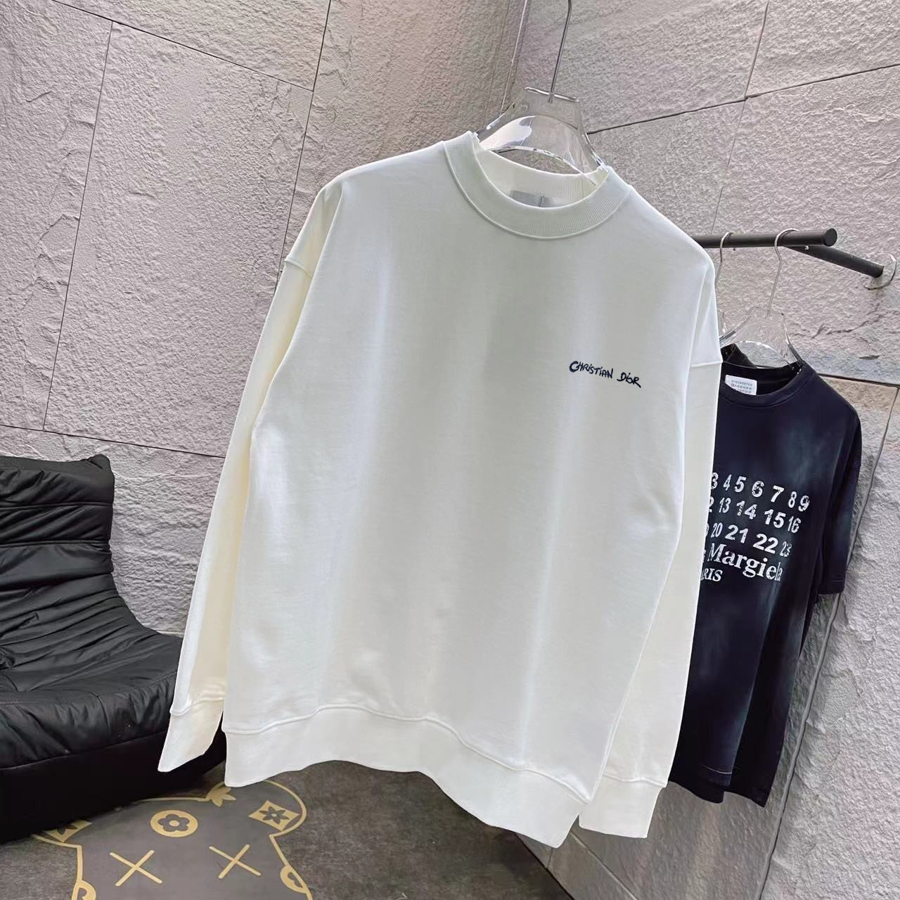 D's embroidered sweatshirt with letter logo on the chest