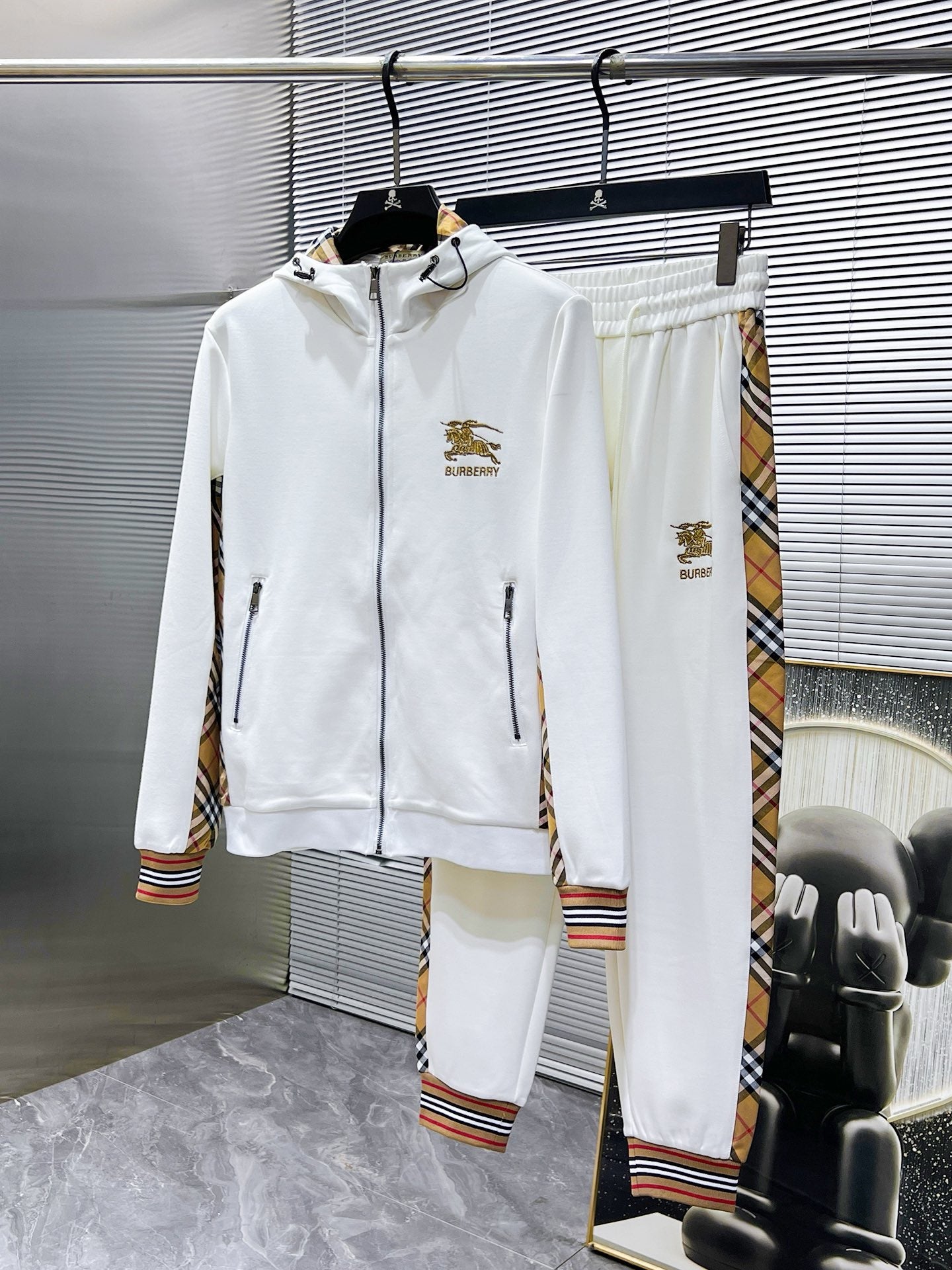 Burber tracksuit