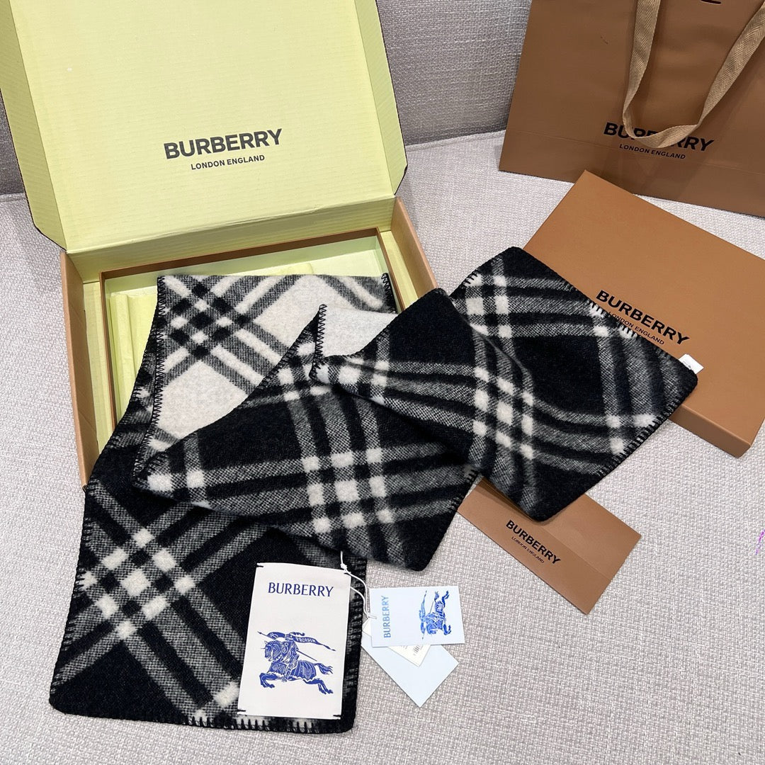 burber Cashmere scarf