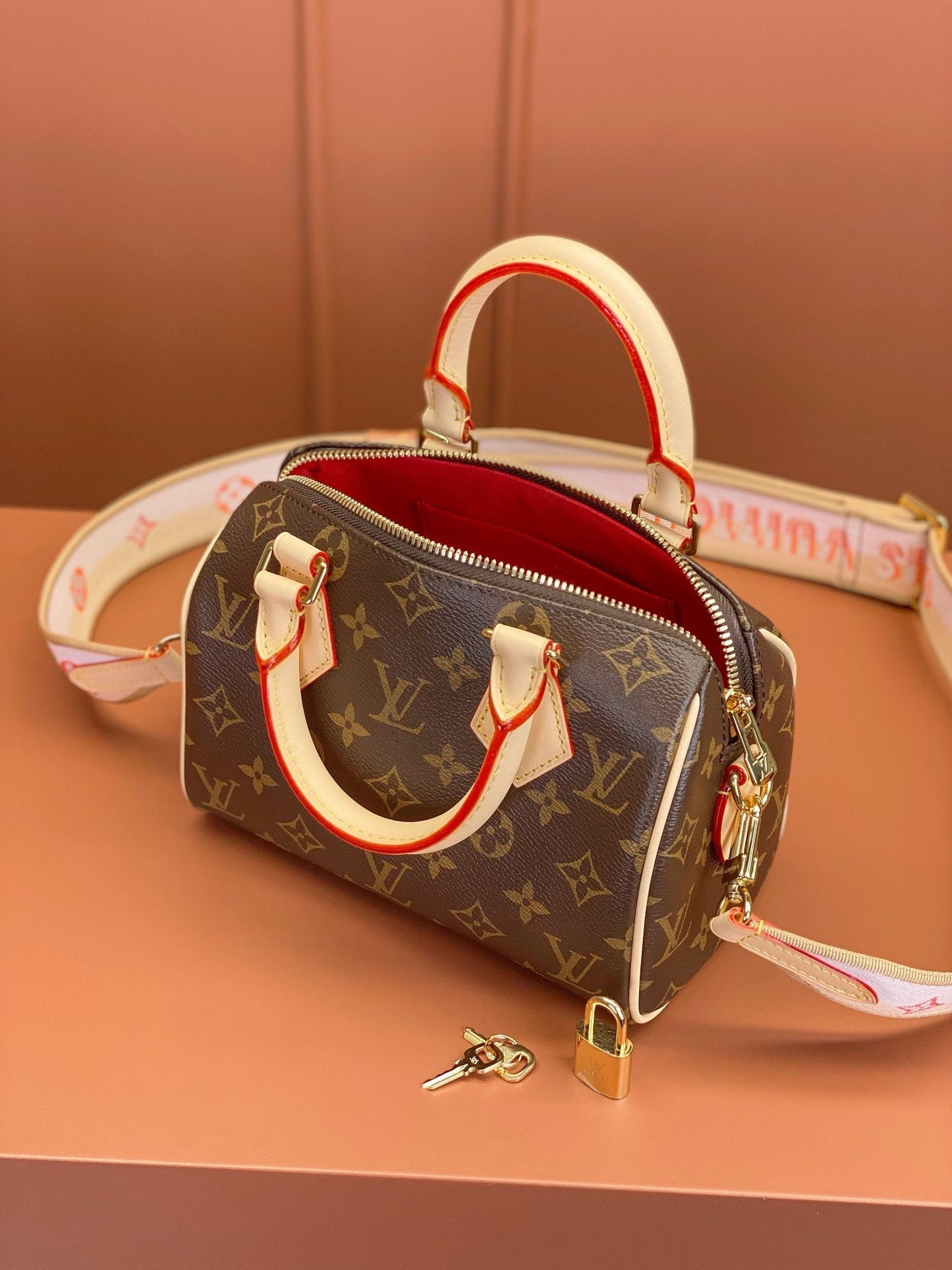 Speedy Bandoulière 20 Monogram Handbags