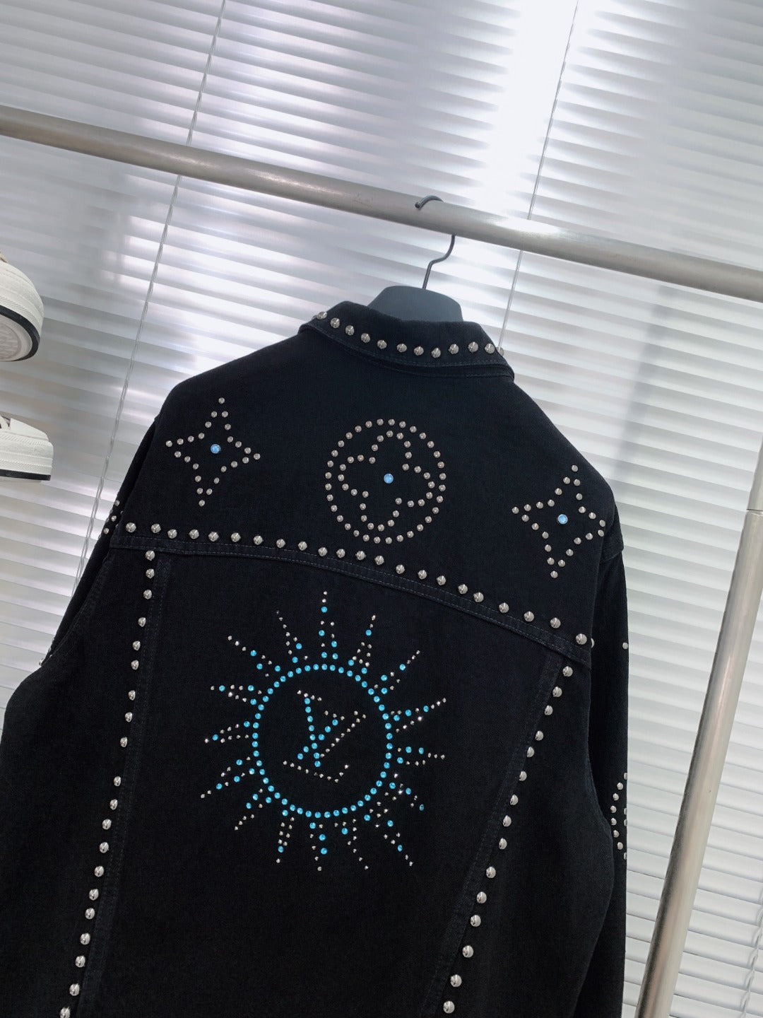 L's Pearl Pattern Logo Jacket