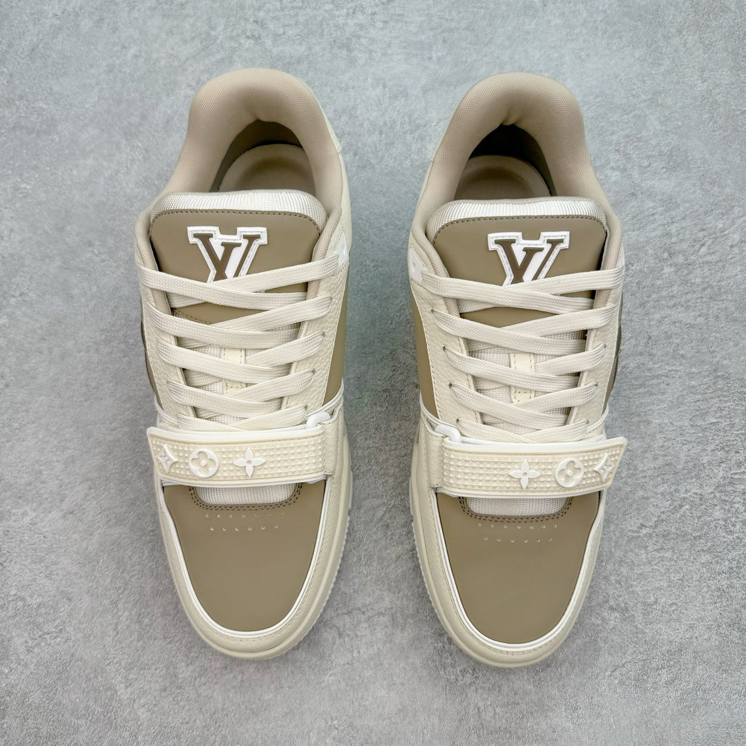 L's Beige Leather Sneakers