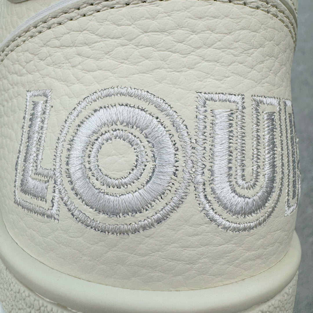 L's Beige Leather Sneakers