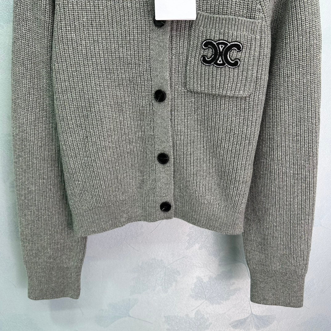 New Crewneck Logo Knit Cardigan